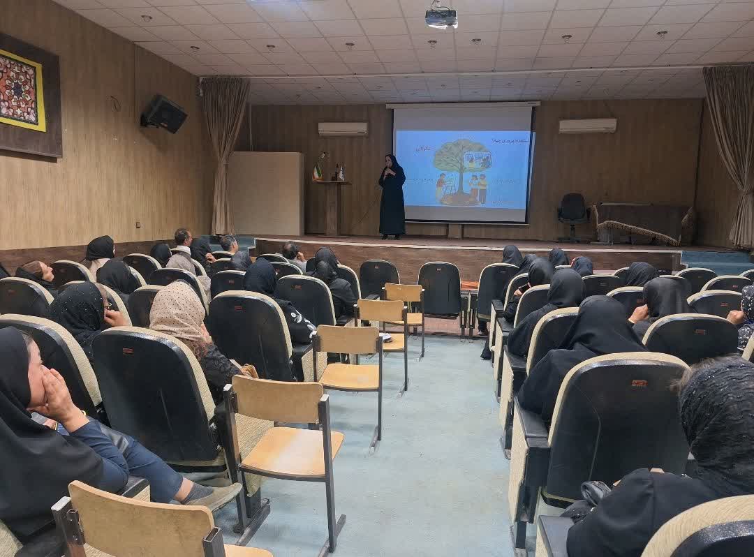 برگزاری جلسه انجمن اولیا و مربیان